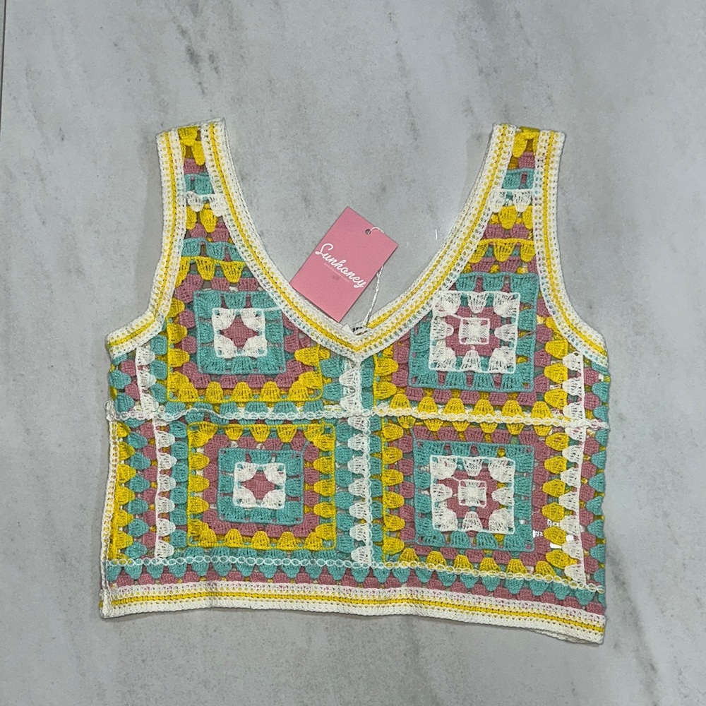 NWT EN CRÈME Colorful Crochet Crop Top